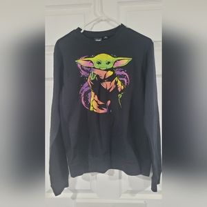 Star Wars The Mandalorian Baby Yoda LIGHTWEIGHT Sweatshirt Size Medium Black Tee